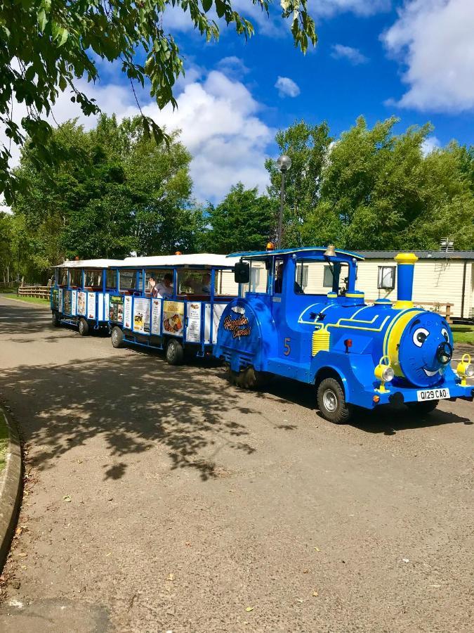 Haven Haggerston Castle Caravan Hire Cheswick  Екстериор снимка