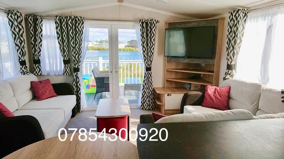 Haven Haggerston Castle Caravan Hire Cheswick  Екстериор снимка